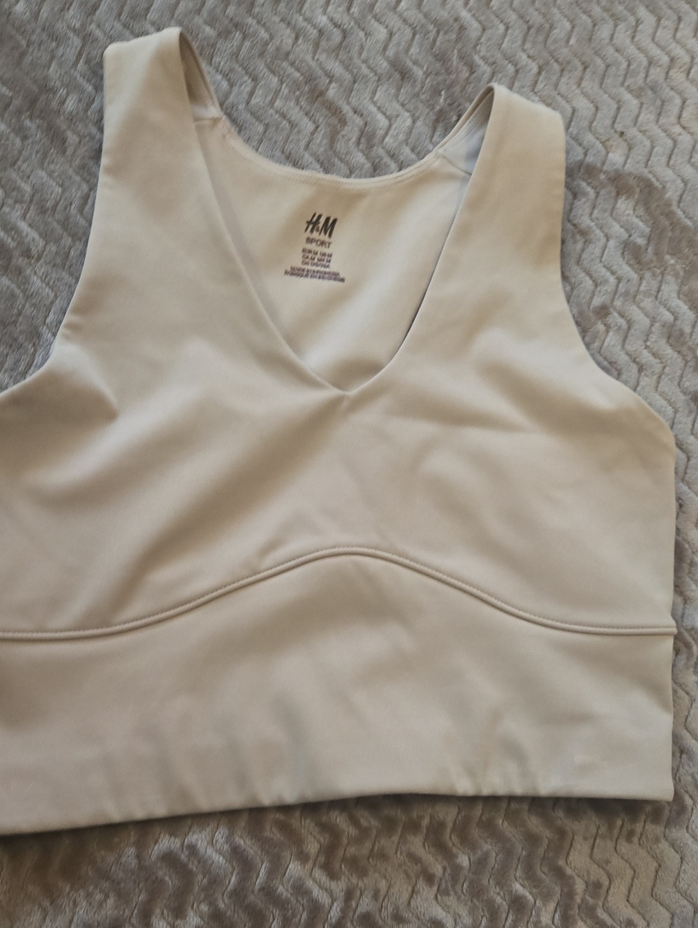 H&M Cream Supportive V-Neck Seamless Bralette Medium